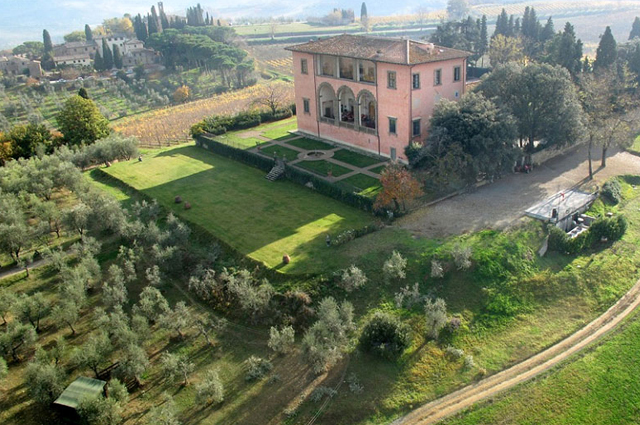 Villa Mangiacane è il luogo ideale dove trascorrere un magnifico weekend in Toscana