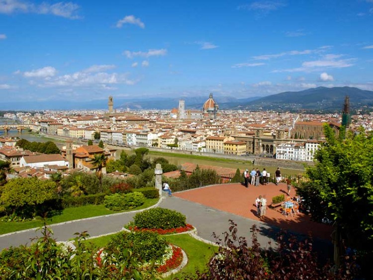 Il panorama di Firenze da Piazzale Michelangelo è tra i 10 luoghi più fotografati al mondo