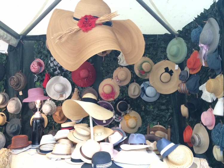Cappelli di paglia: la lavorazione della paglia è tipica dell'artigianato fiorentino