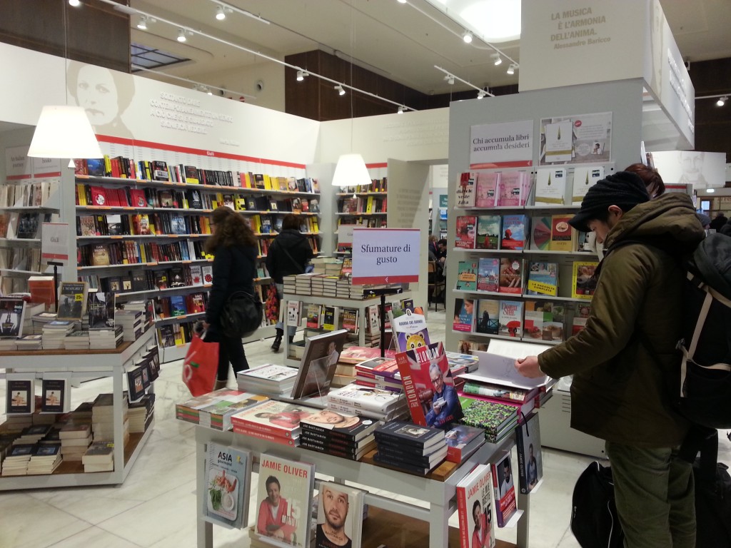 La stazione Santa Maria Novella cambia look e si riempie di negozi, bar e librerie