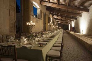 Eventi e Cucina è il catering di Rossella Tomada e Francesco Lenzi, due giovani di Prato che hanno rivoluzionato il concetto del catering & banqueting