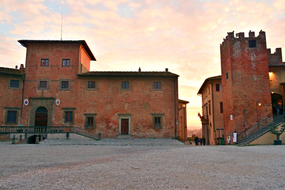 Edifici storici nel borgo toscano di San Miniato in provincia di Pisa 