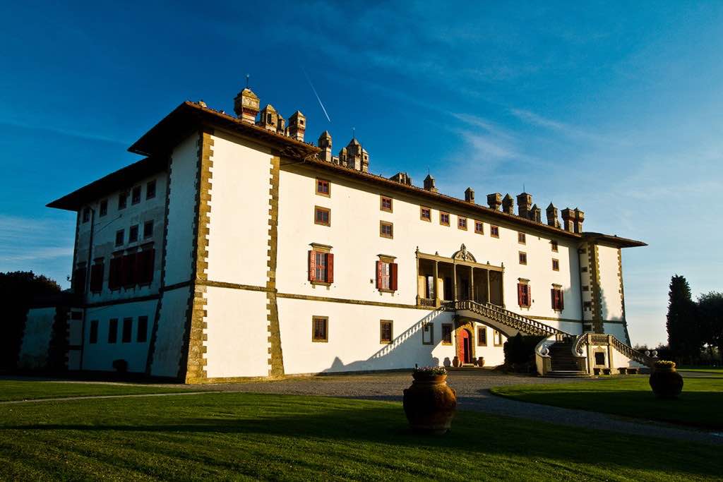 Villa Artimino, bellissima villa toscana in provincia di Prato, detta dei Cento Camini