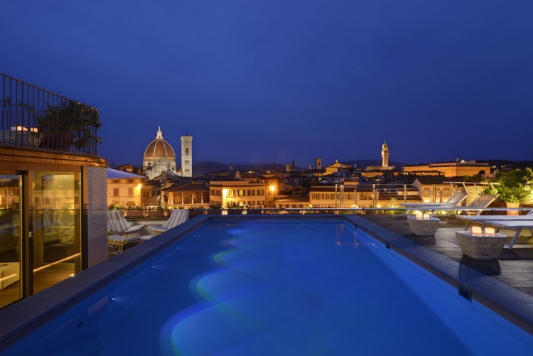 Vista dalla terrazza con Piscina dell'hotel Minerva Firenze