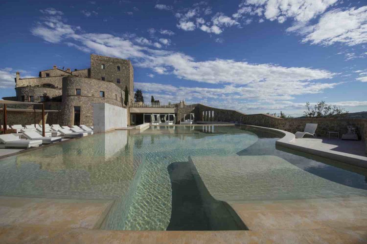 Castello di Velona, relais a 5 stelle per indimenticabili vacanze di lusso in Toscana