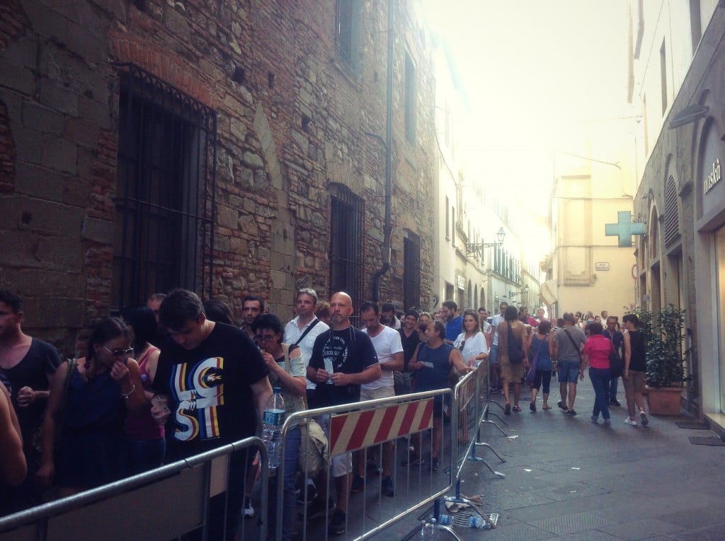 Il concerto di Sting ha chiuso il Pistoia Blues 2015. Live emozionante in una Piazza del Duomo gremita di persone, accorse da tutta la Toscana per vederlo