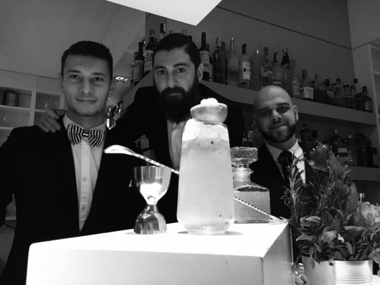 I migliori American Bar di Firenze, locali dalle atmosfere intime e suggestive diretti dai più bravi bartender e mixologist del capoluogo toscano