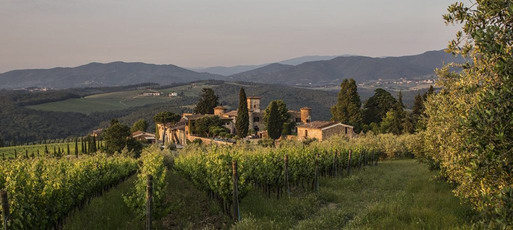 Dal 10 al 13 aprile presso Veronafiere si terrà la 50° Edizione del Vinitaly, il Salone del Vino e dei Distillati e TuscanyPeople sarà ovviamente presente