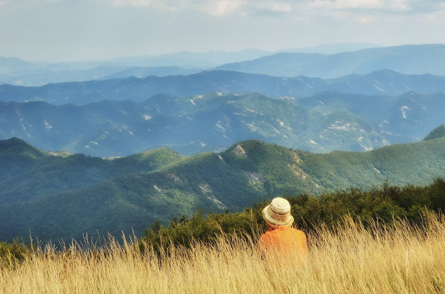 Vista panoramica delle montagne del Casentino in Toscana