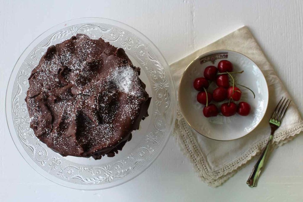 La storia di questo dolce che risale agli anni '30 la Torta Fedora, un dolce classico della tradizione fiorentina, rivisitata per renderla originale e in linea con lo stile di TuscanyPeople.