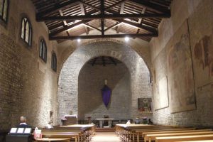 San Donato in Polverosa è un'antica chiesa fiorentina che si trova tra i palazzi del quartiere di Novoli, nascondendo tesori e leggende