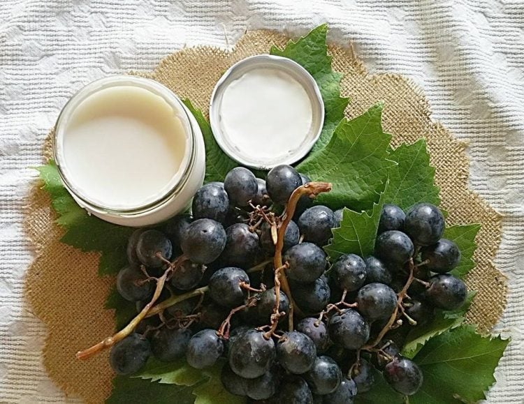 Smoothies all'uva ovvero come preparare una bevanda gustosa, ricca di polifenoli e antiossidanti con l'uva, frutto settembrino per eccellenza