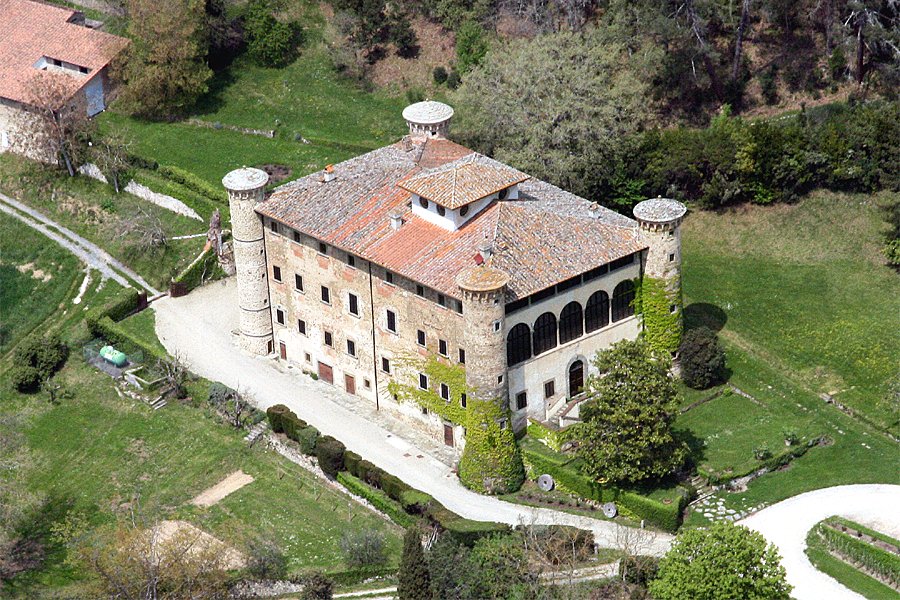 La Valtiberina, la parte superiore dell'Alta Valle del Tevere, si trova in Toscana. Luogo di rara bellezza, è ricco di parchi e tradizioni 