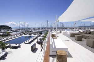 Resort Baia Scarlino, Marina di Scarlino, Maremma: luxury hotel a cui si può accedere in barca, inserito nel circuito dell'Italy Bike Hotel