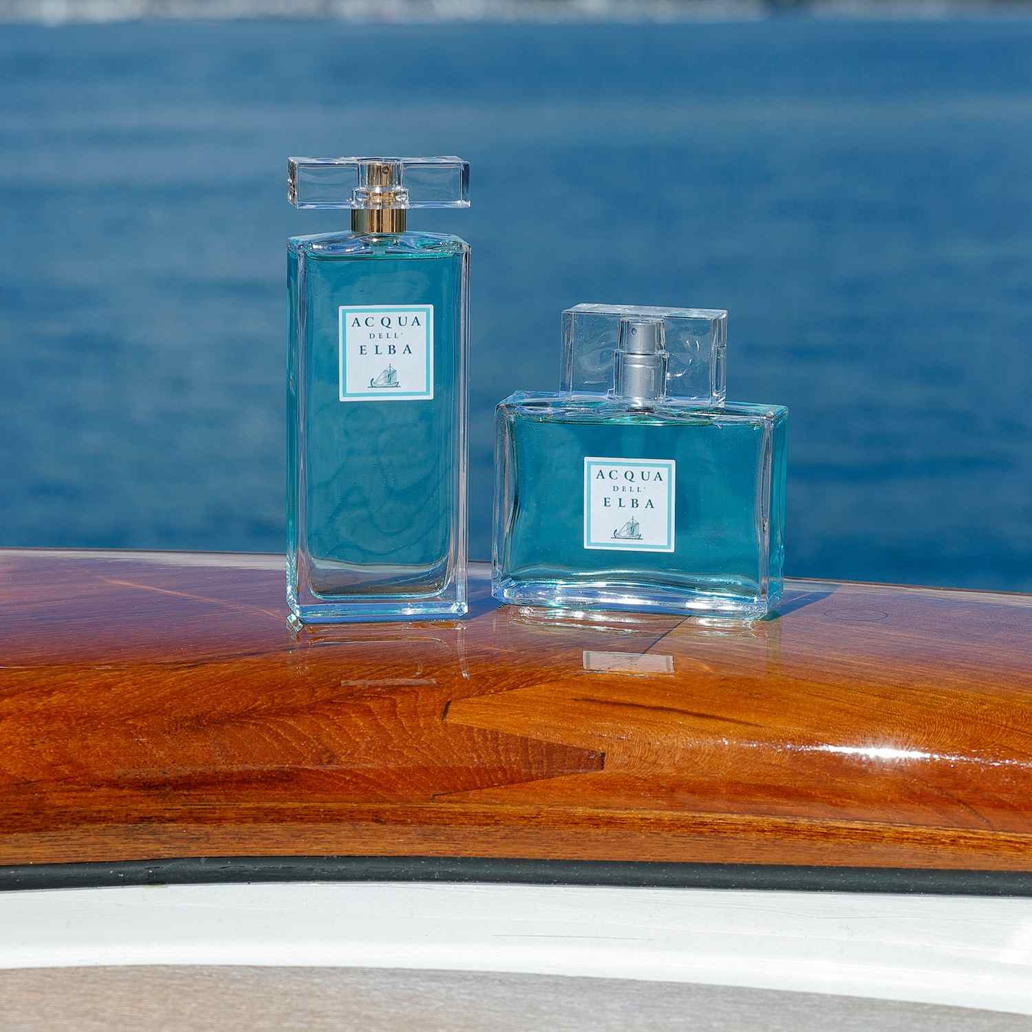 Yachting di Acqua dell'Elba è un necessaire che contiene: bagnodoccia,shampoo,balsamo, crema e saponetta.Per avere addosso il profumo del mare