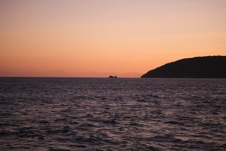 State cercando un luogo da cui godere di uno dei più bei tramonti all'Isola d'Elba? Ecco 7 location da cui ammirare 7 perfetti tuscan sunset