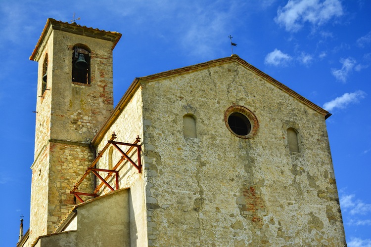 Un viaggio on the road in Toscana dalla Val d'Elsa alle Crete Senesi alla scoperta delle più belle chiese del Chianti: real Tuscan Experience.