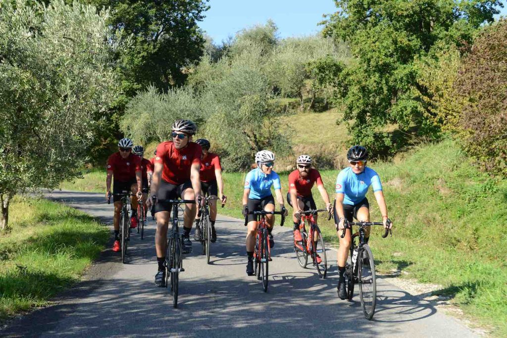 Chronòplus è un'innovativa start up che unisce ciclismo, amore per il territorio e multimedialità tramite 6 esclusivi Bike Tour in Toscana.
