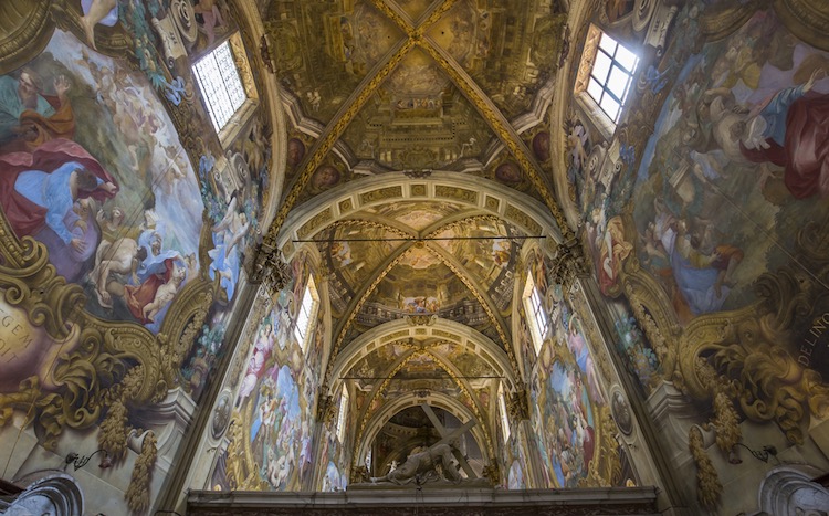 La Certosa di Calci, o Certosa di Pisa, è un vero gioiello di architettura religiosa toscana alle porte di Pisa