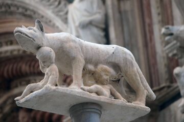 Perché Siena ha la lupa come simbolo della città?