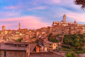 Un tour in Toscana fatto di charme ed eleganza alla scoperta dei migliori hotel di lusso a Siena.
