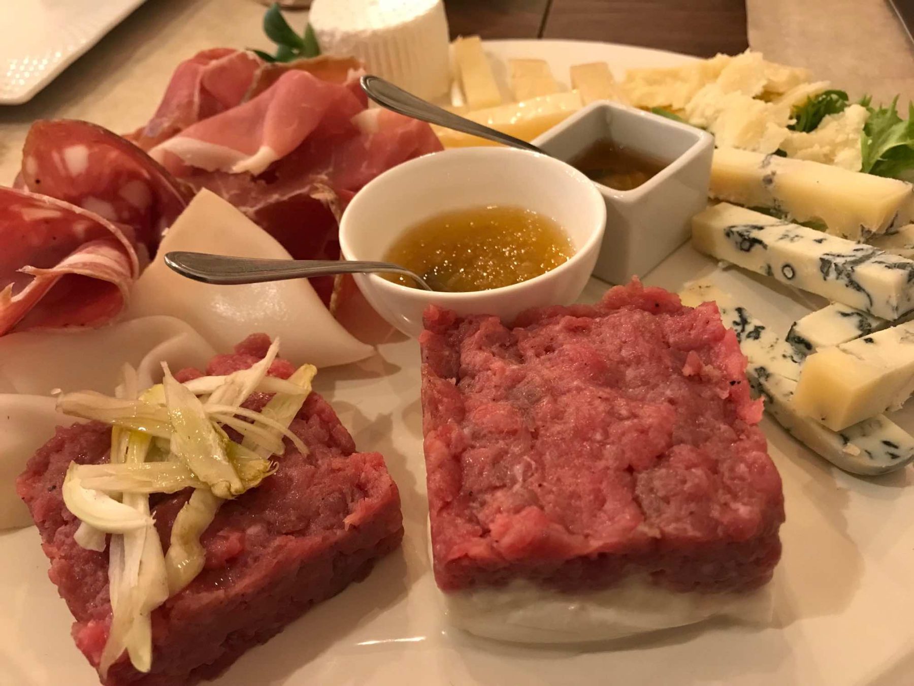 Il ristorante Adagio è un nuovo ristorante nel quartiere Sant'Ambrogio a Firenze che propone cucina italiana slow food nel rispetto delle tradizioni e dell'alta qualità dei prodotti.