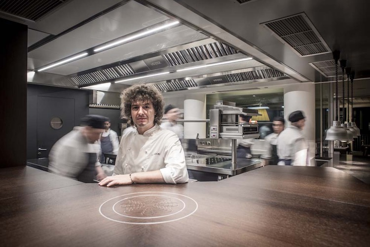 La cucina contemporanea raccontata da Valentino Cassanelli, chef stellato del Lux Lucis il ristorante dell'Hotel Principe di Forte dei Marmi