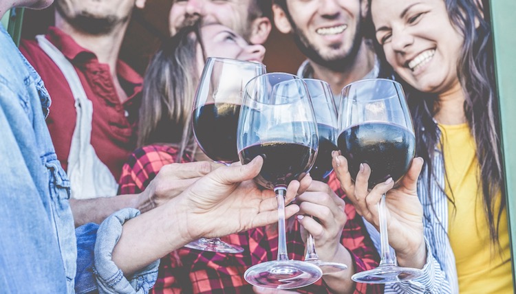 Il vino Chianti trionfa sui social piazzandosi al 2° posto nella classifica dei vini, con 117.459 mention, preceduto dal Prosecco