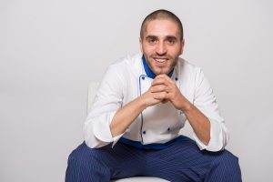 Marco Scaglione è uno dei primi chef di alto livello a proporre una cucina senza glutine. Intervista allo toscanissimo chef gluten free