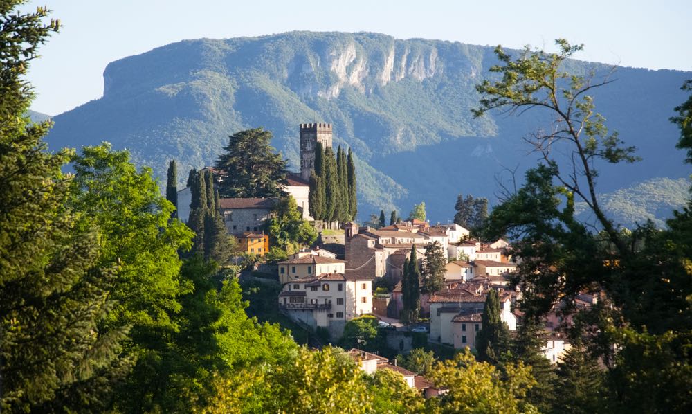 Barga è uno dei più bei borghi della montagna toscana, annoverato tra i Borghi più belli d'Italia