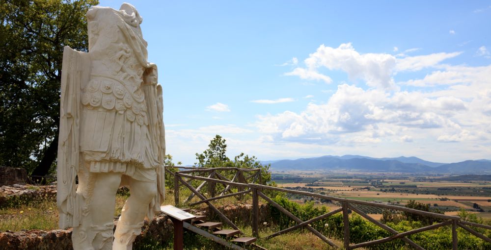 L'Ombrone è il 2° fiume più lungo della Toscana e percorre alcune delle zone più belle della regione: nasce nel Chianti e termina in Maremma