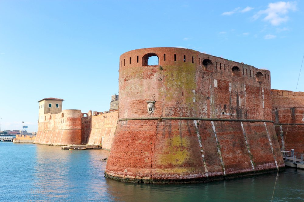 Perché Pisa non ha il mare sebbene sia stata una delle 4 Repubbliche marinare? Storia di Pisa: dai Romani alla sconfitta della Meloria.
