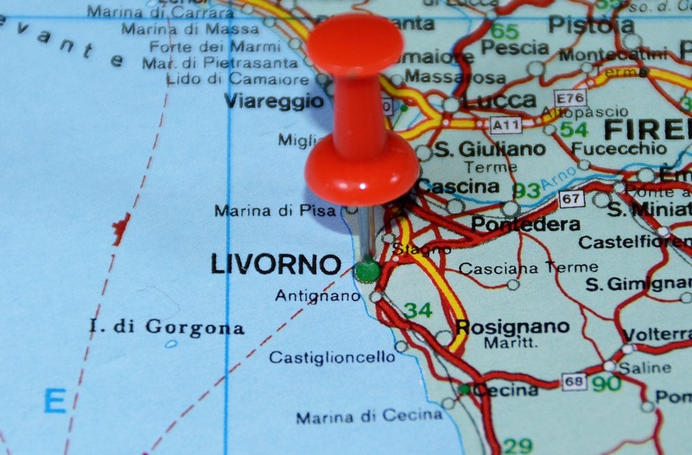 Il Dé toscano o Dé livornese, è una figura linguistica tipica del parlato della costa da Piombino a Marina di Pisa. Ma cosa significa dé?