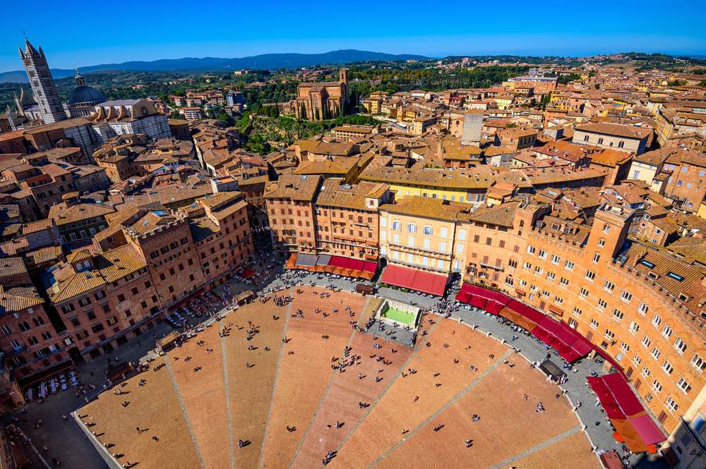 Piazza del Campo a Siena vista dall'alto