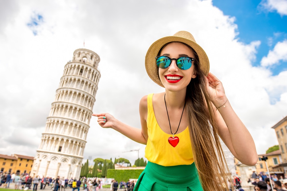 Il turismo in Italia è uno dei settori più importanti e tra i pochi in crescita del paese, registrando un +2,8% e costituendo il 13% del PIL