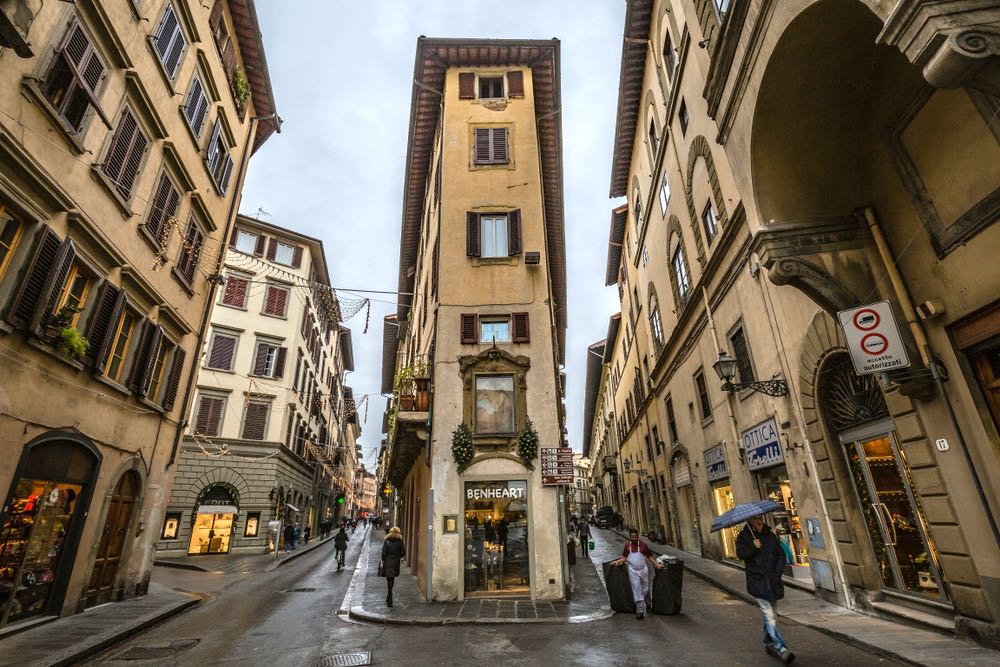 I canti nelle vie storiche di Firenze sono gli angoli delle strade