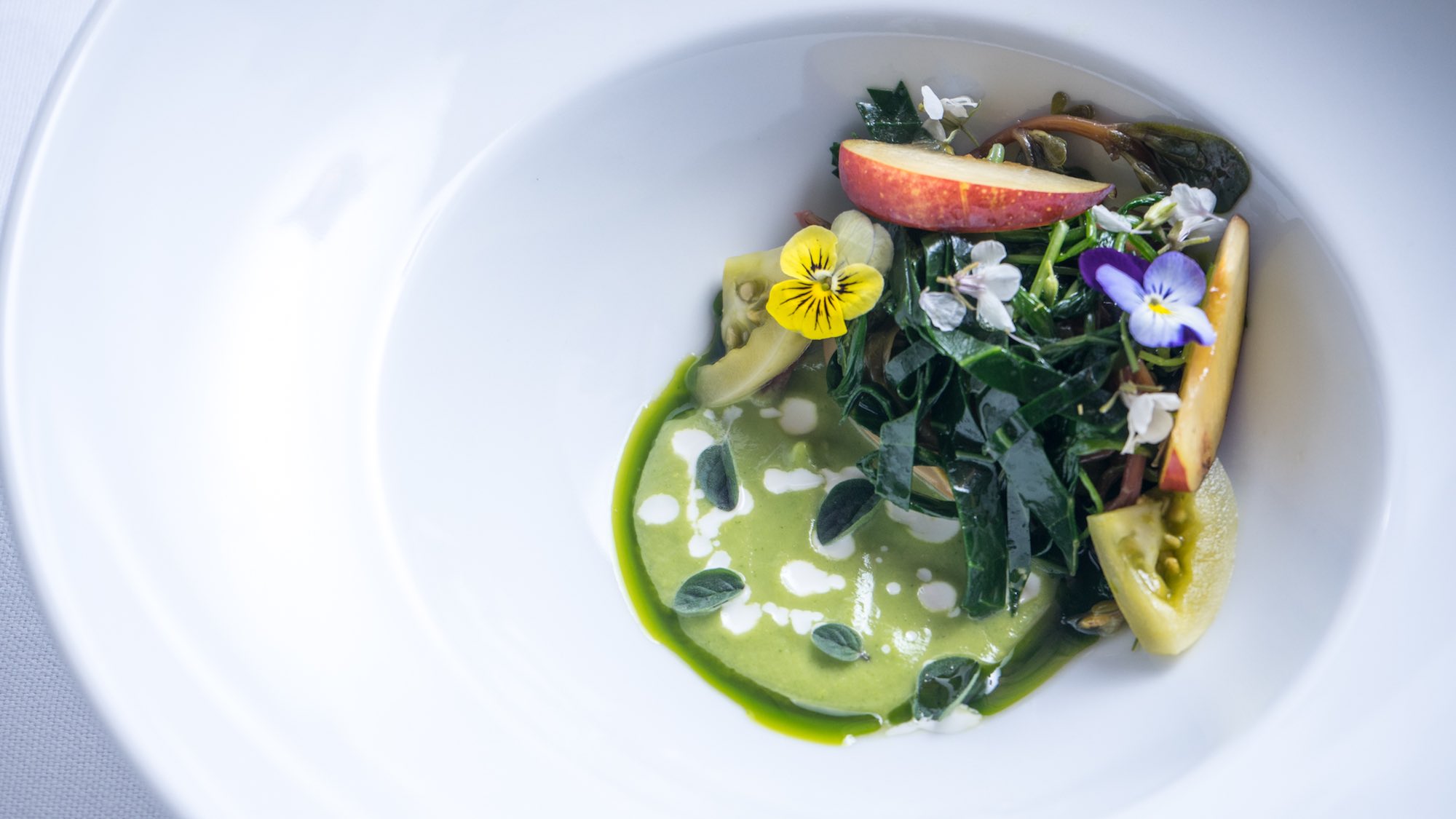 Universo vegetale, piatto dello chef Edoardo Tilli del Podere Belvedere