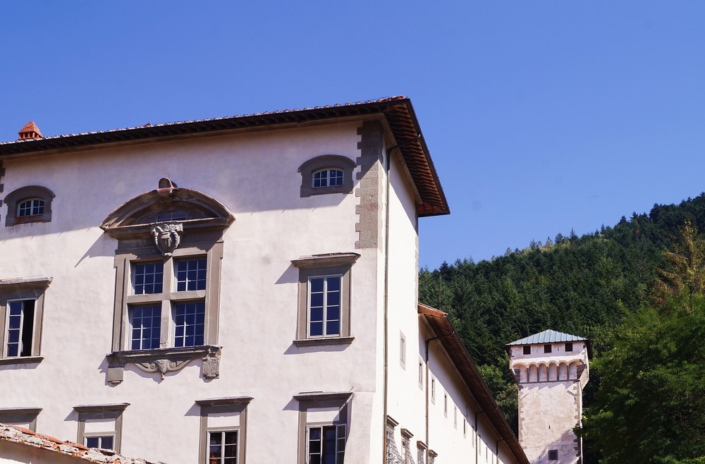 L'Abbazia di Vallombrosa è un affascinante monastero benedettino nel comune di Reggelo (FI)