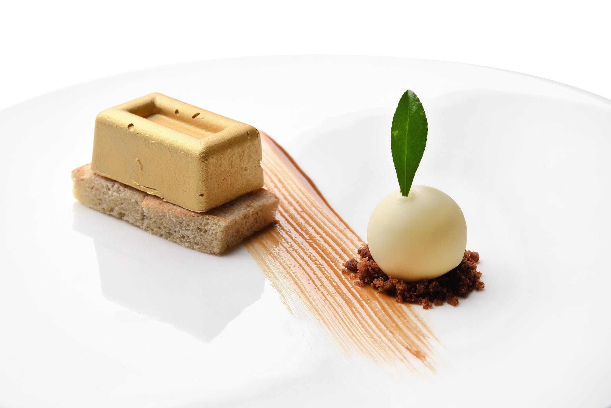 Piatto dello chef Fabrizio Girasoli, proprietario del ristorante Butterfly, 1 stella Michelin.