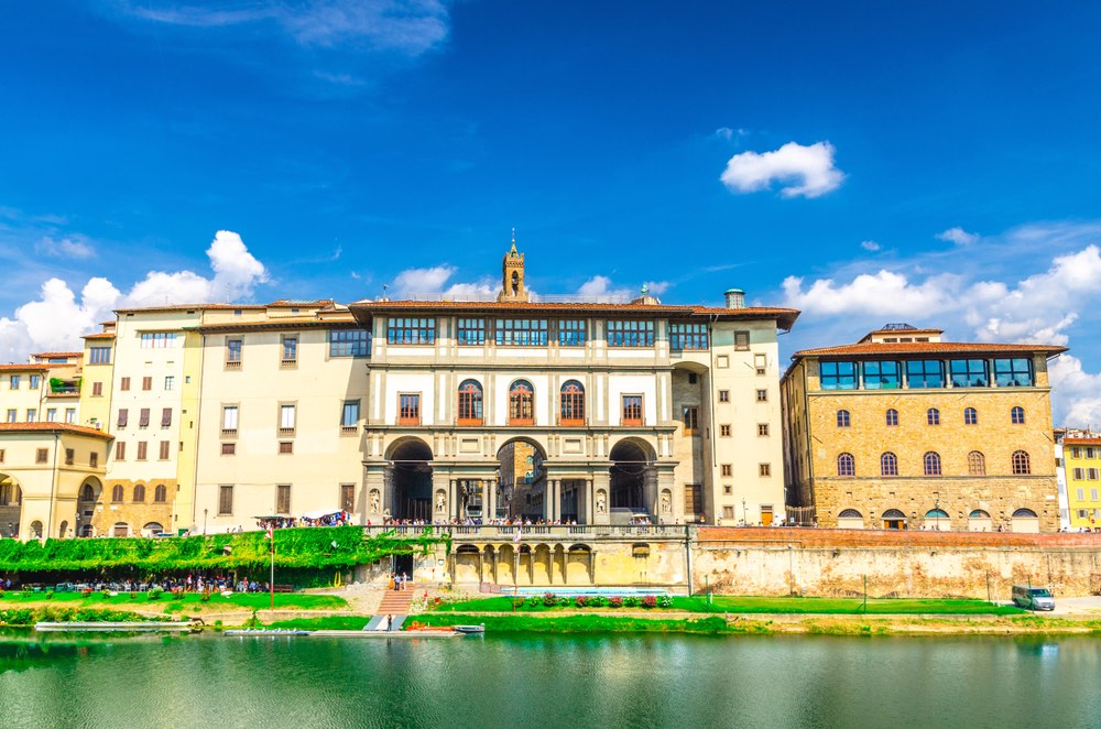 Il Museo Galileo e gli Uffizi si trovano nel quartiere storico di Santa Croce a Firenze
