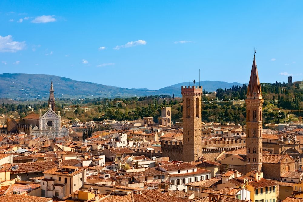 Il quartiere storico di Santa Croce a Firenze: Basilica, Badia fiorentina e Palazzo del Bargello.