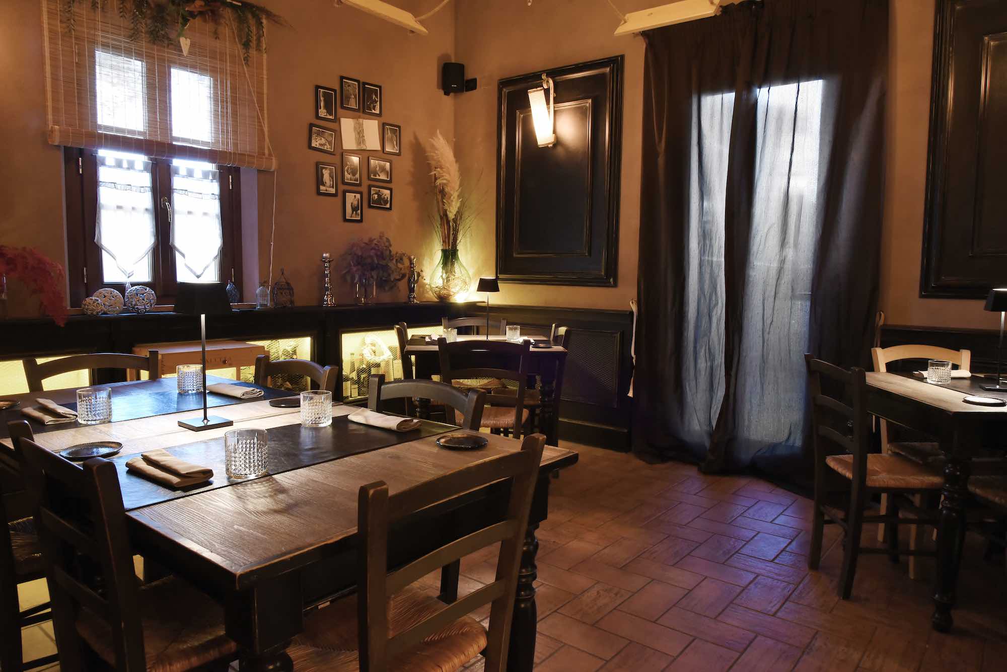 Interno della Locanda Lo Scopiccio, ristorante a Perignano in provincia di Pisa