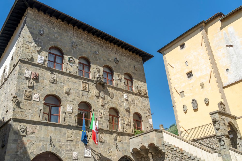 Palazzo dei Vicari a Pescia, borgo toscano in provincia di Pistoia