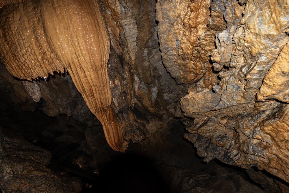 Interno della Grotta del Vento in Garfagnana