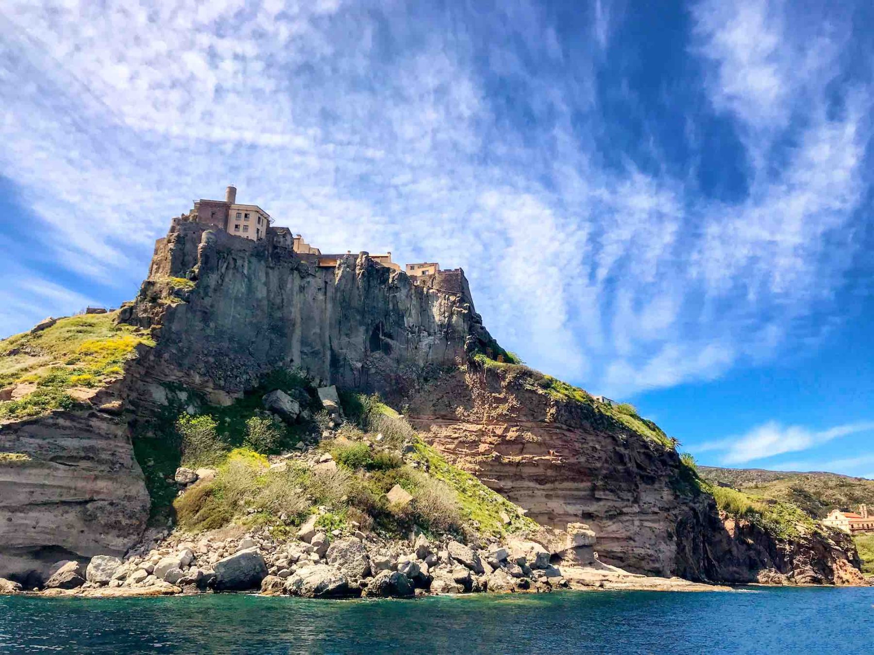 Castello sull'isola di Capraia nell'Arcipelago toscano