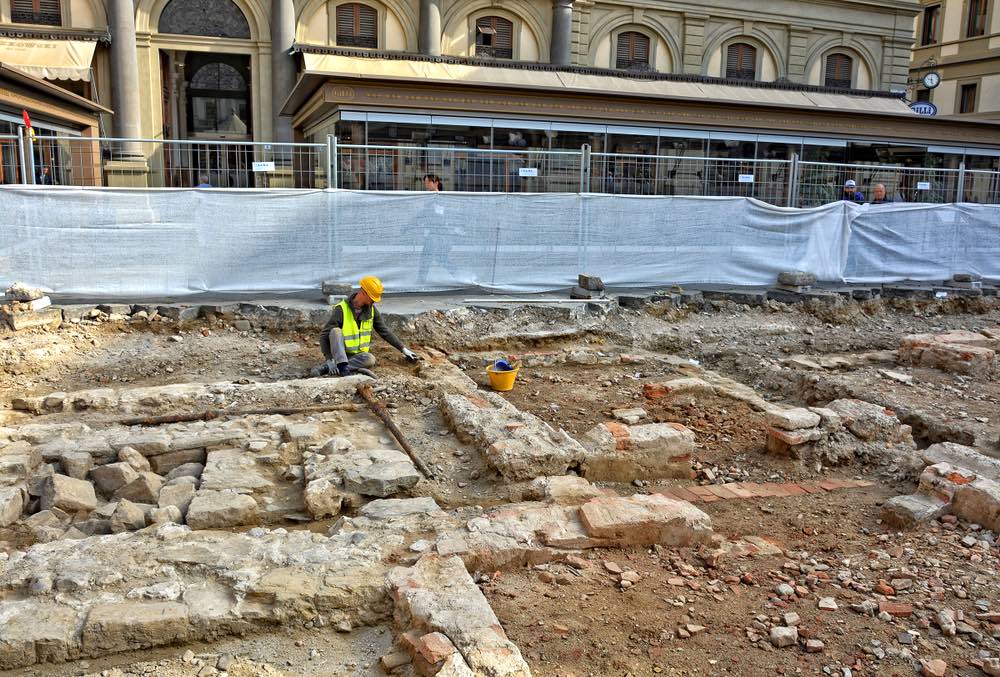 Gli scavi archeologici a Firenze in Piazza della Repubblica nel 2018