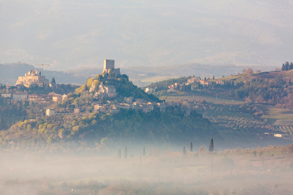 La Rocca a Tentennano nel piccolo borgo di Rocca d'Orcia in Toscana