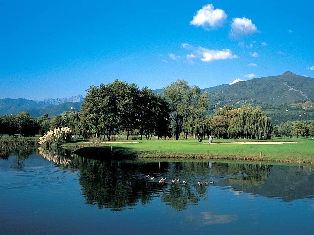 Il Versilia Golf Club è uno dei campi da golf della Toscana con più di 9 buche