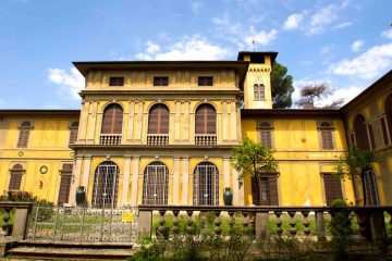 Villa Stibbert sede dell'omonimo museo sulla collina di Montughi a Firenze