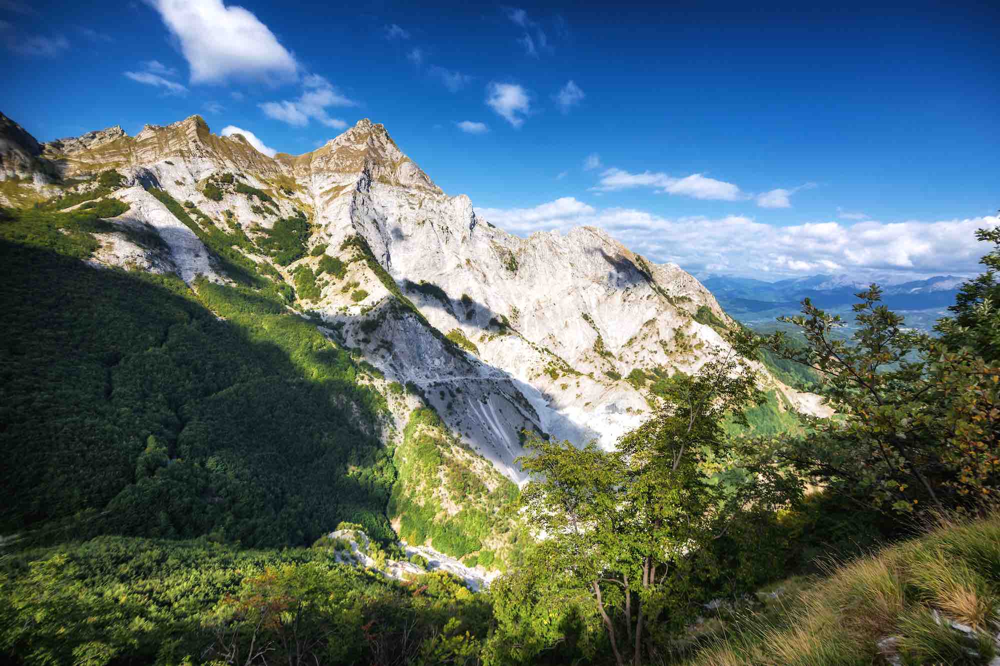 Il Monte Pisanino è una montagna tra Garfagnana e Lunigiana vicino alla Val Serenaia